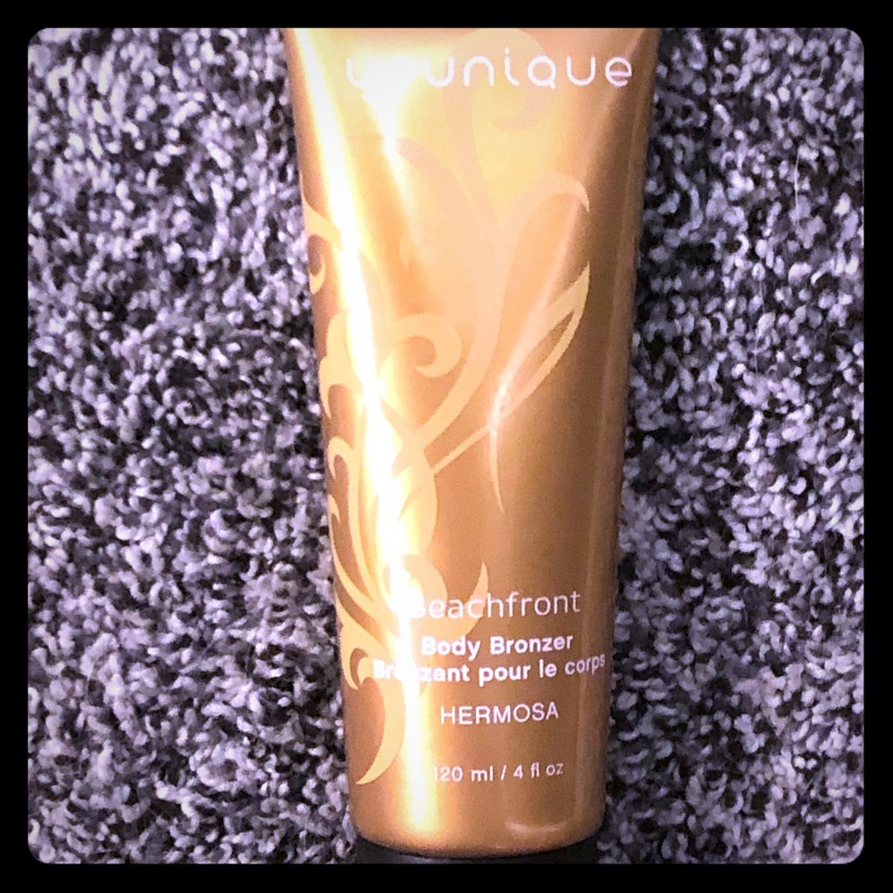Younique Hermosa Beachfront Body Bronzer